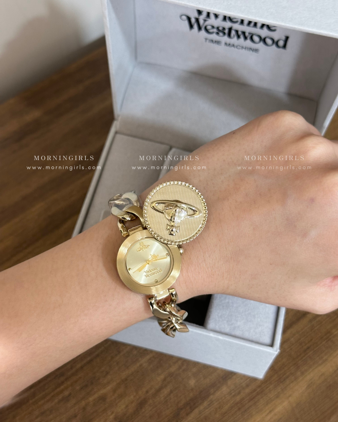 Vivienne Westwood Orb Button Watch 滑蓋手錶 [古巴鏈Vintage復古感 全現貨]