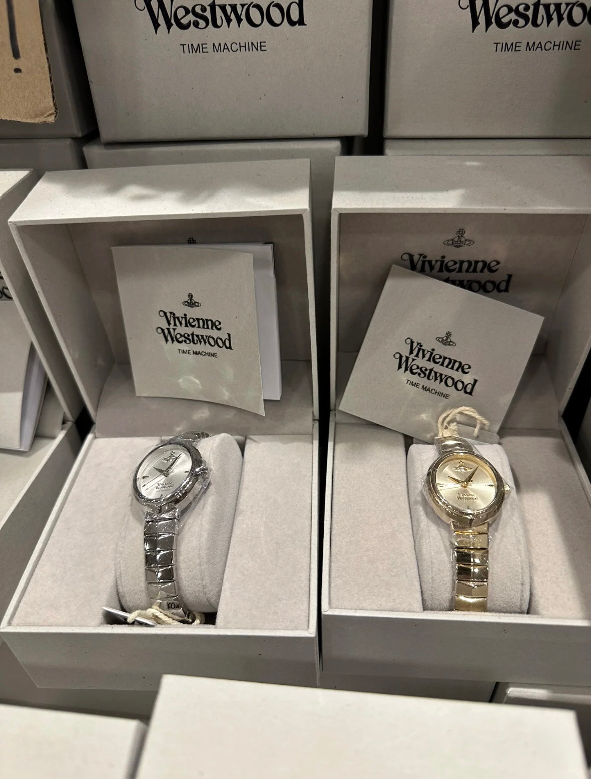 Vivienne Westwood Armour Watch [絕美精緻銀鋼高級氛圍感