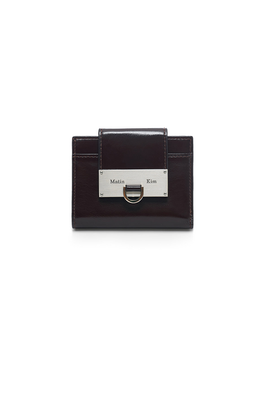 最新韓國選物🇰🇷 Matin Kim Matin Arch Ring Flap Wallet 金屬蓋扣小銀包［經典標誌鐵牌 圓扣個性！］