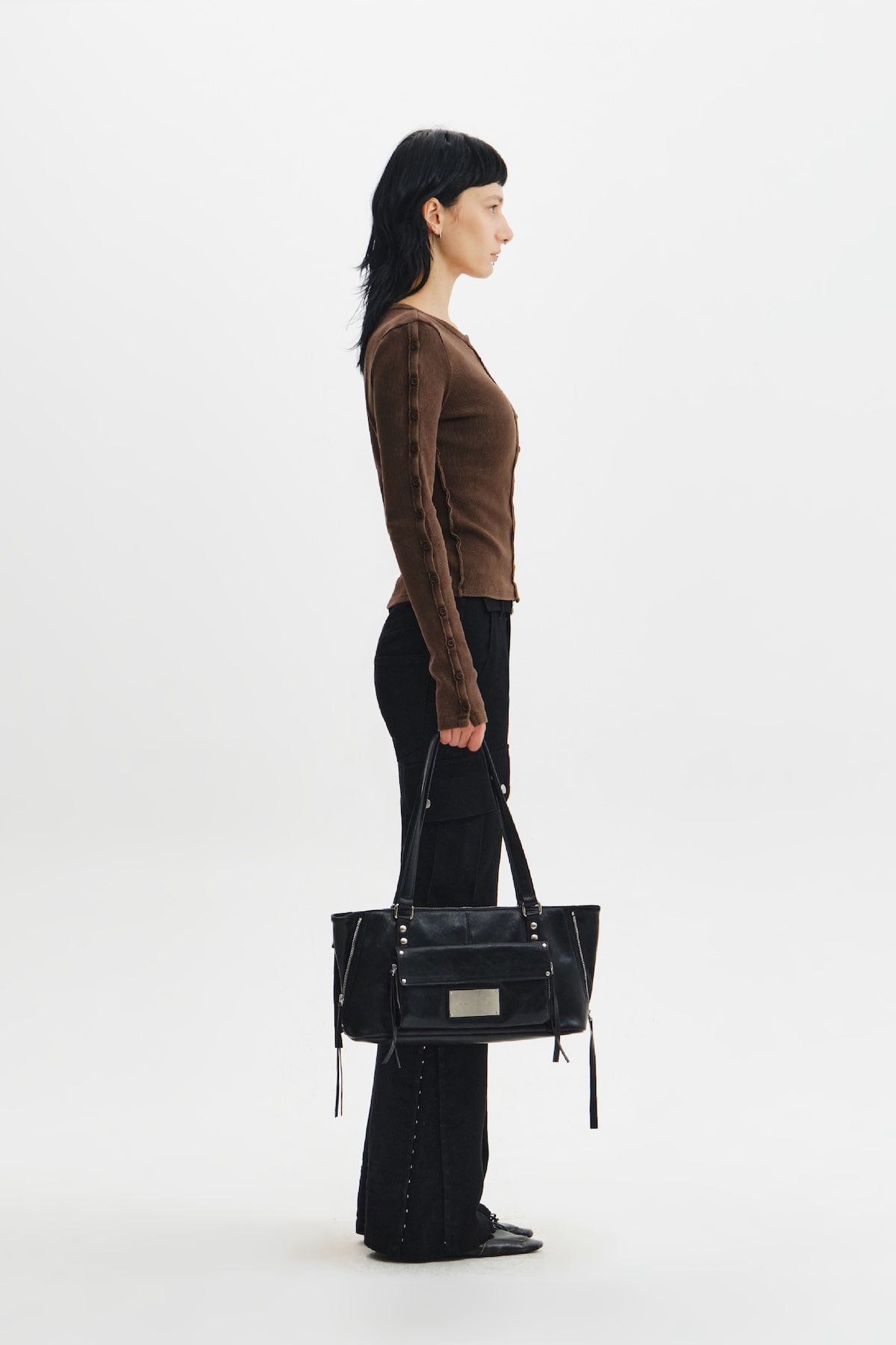 韓國選物🇰🇷 Matin Kim Flap Pocket Shoulder Bag 側拉鍊翻蓋口袋單肩包袋［沉穩復古盡顯知性魅力！］