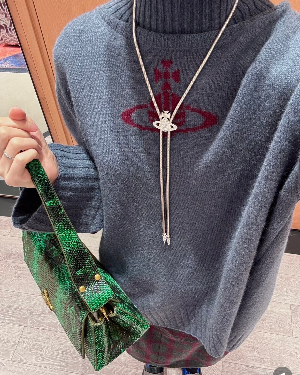Vivienne Westwood Bolo Tie [超多種穿搭方法]