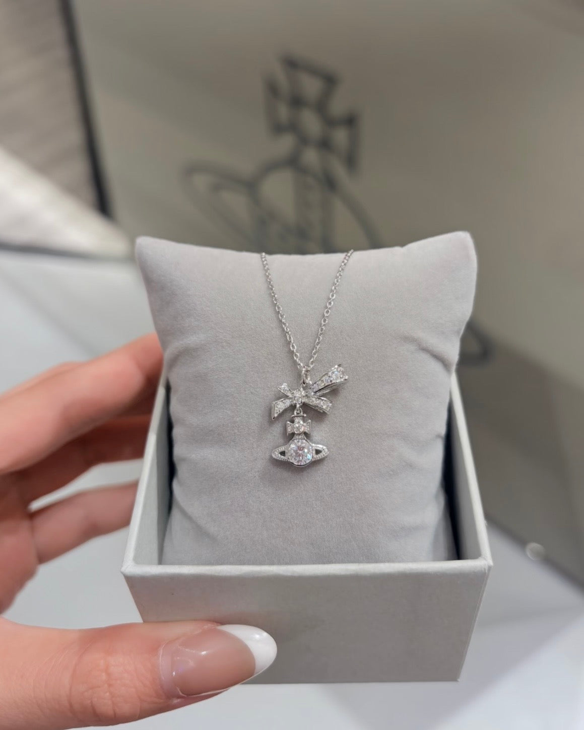 Vivienne Westwood Angelique Pendant Necklace 可愛蝴蝶結星球 925純銀 [最新上架 頸鏈手鏈耳環同步發售!]