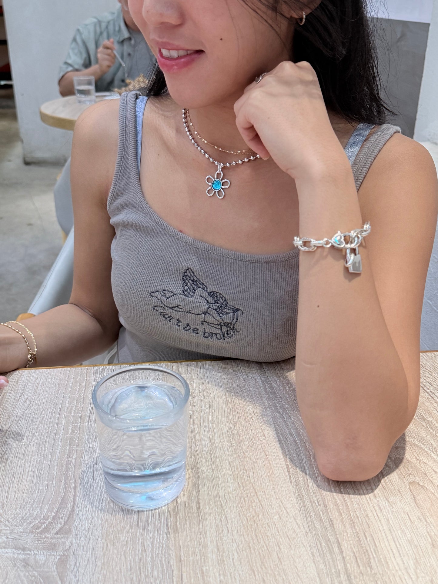 Otro Accesorio 西班牙手工飾物 - Ball Ball Flower Necklace［NEW ITEM! 門市已售出多條］