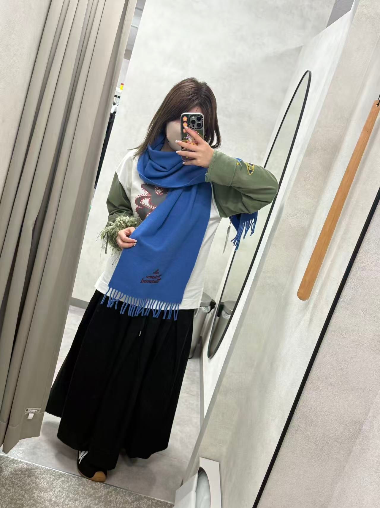 Vivienne Westwood Embroidered Logo Scarf (100% wool) [White, in stock, Japanese version, made in Italy!] 