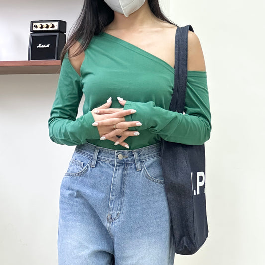 Cut-off One Shoulder Tee [門市搬遷清貨限時優惠$99!]