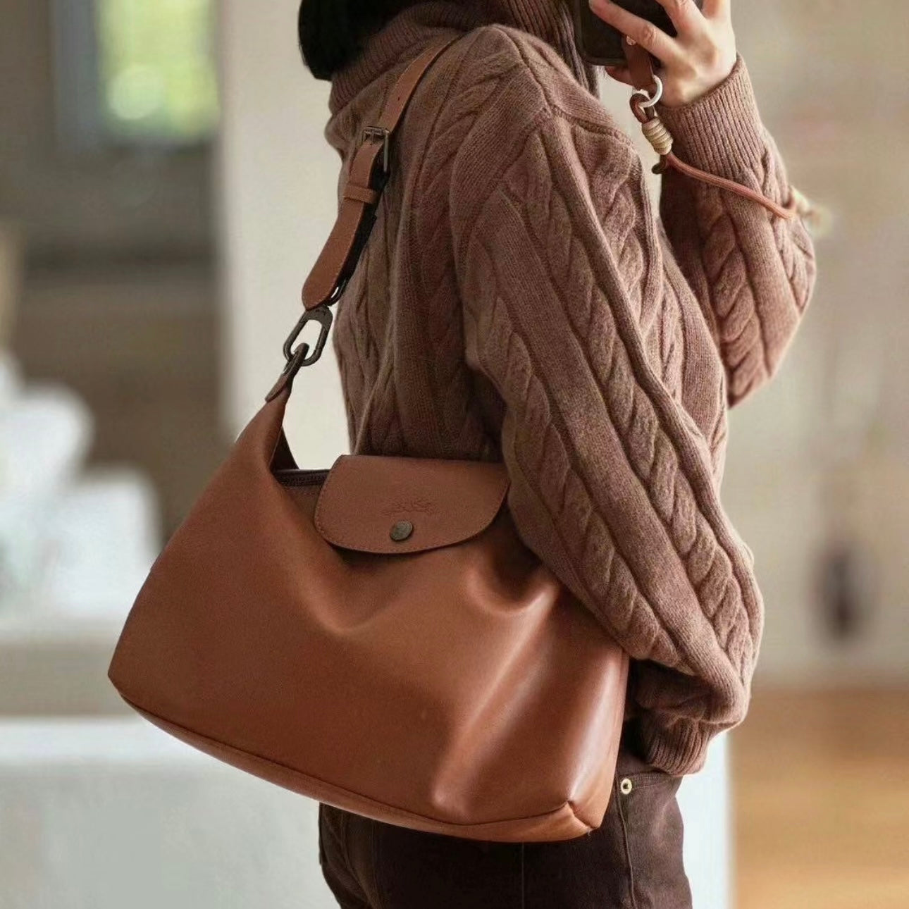 LONGCHAMP Le Pliage Xtra M Hobo Bag 真皮系列［最熱賣!］