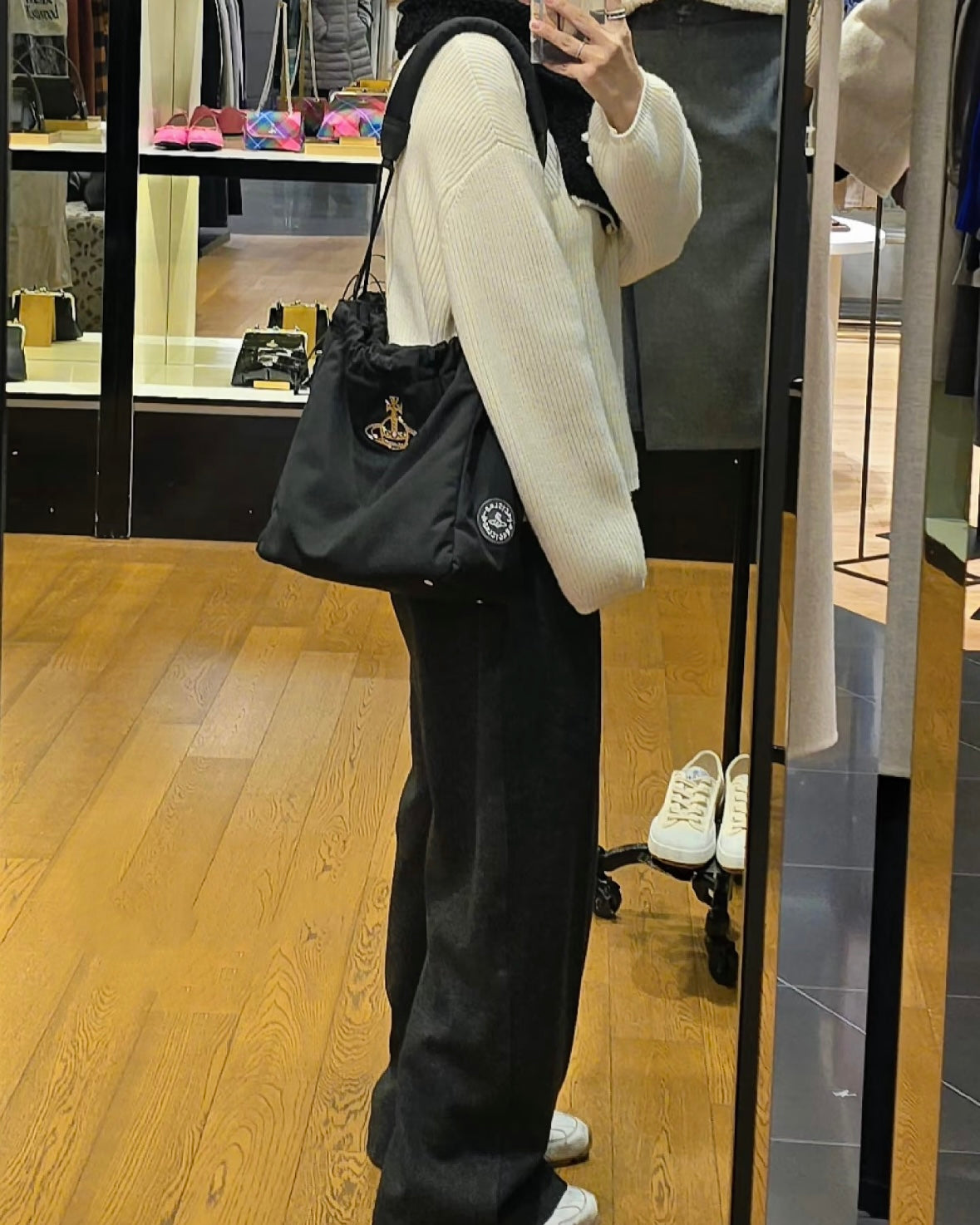 Vivienne Westwood Hilary Bucket Bag 索索尼龍 [極難補貨! 韓國限定大容量尼龍水桶袋 正式接受預訂!]