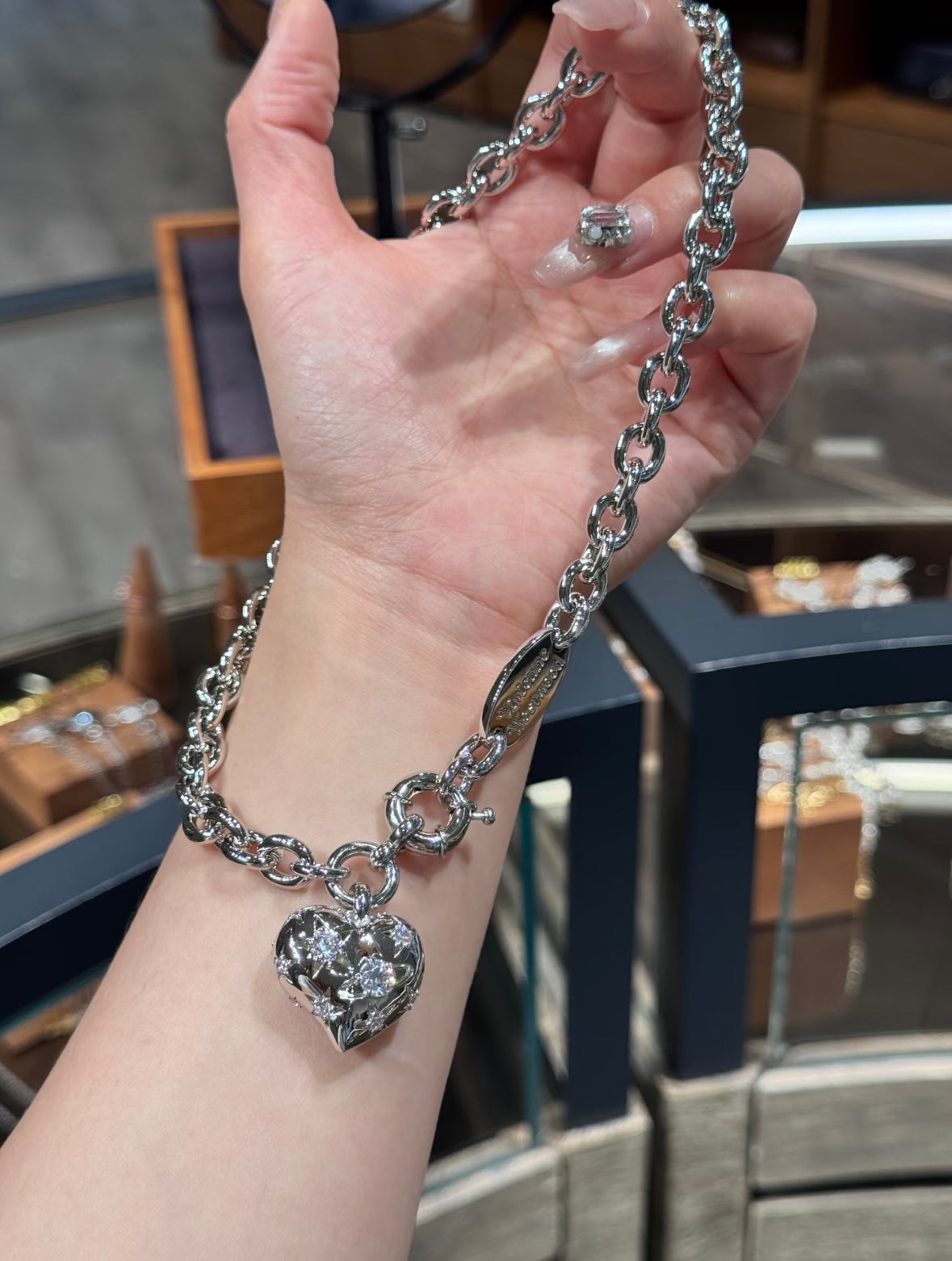 Vivienne Westwood Lee Necklace 超美閃石立體心心星球