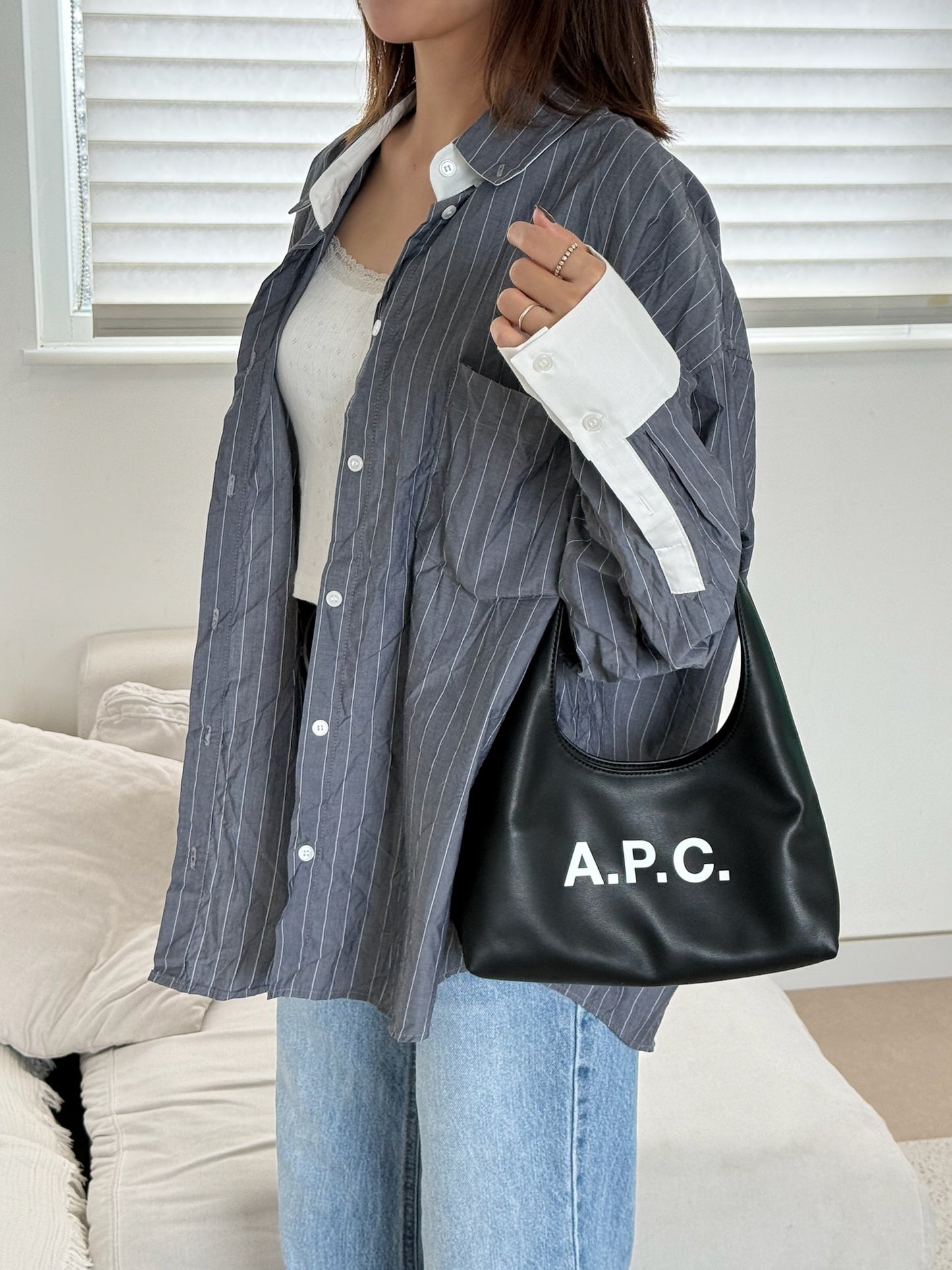 A.P.C. Baby Ninon Shoulder Bag［最新上架! 超可愛腋下袋!］