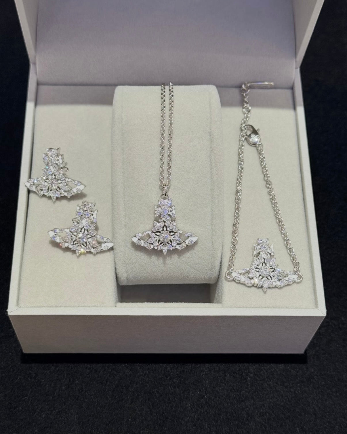 Vivienne Westwood Mariette Necklace 最新雪花系列 冬日感滿滿 手鏈頸鏈耳環全套現貨