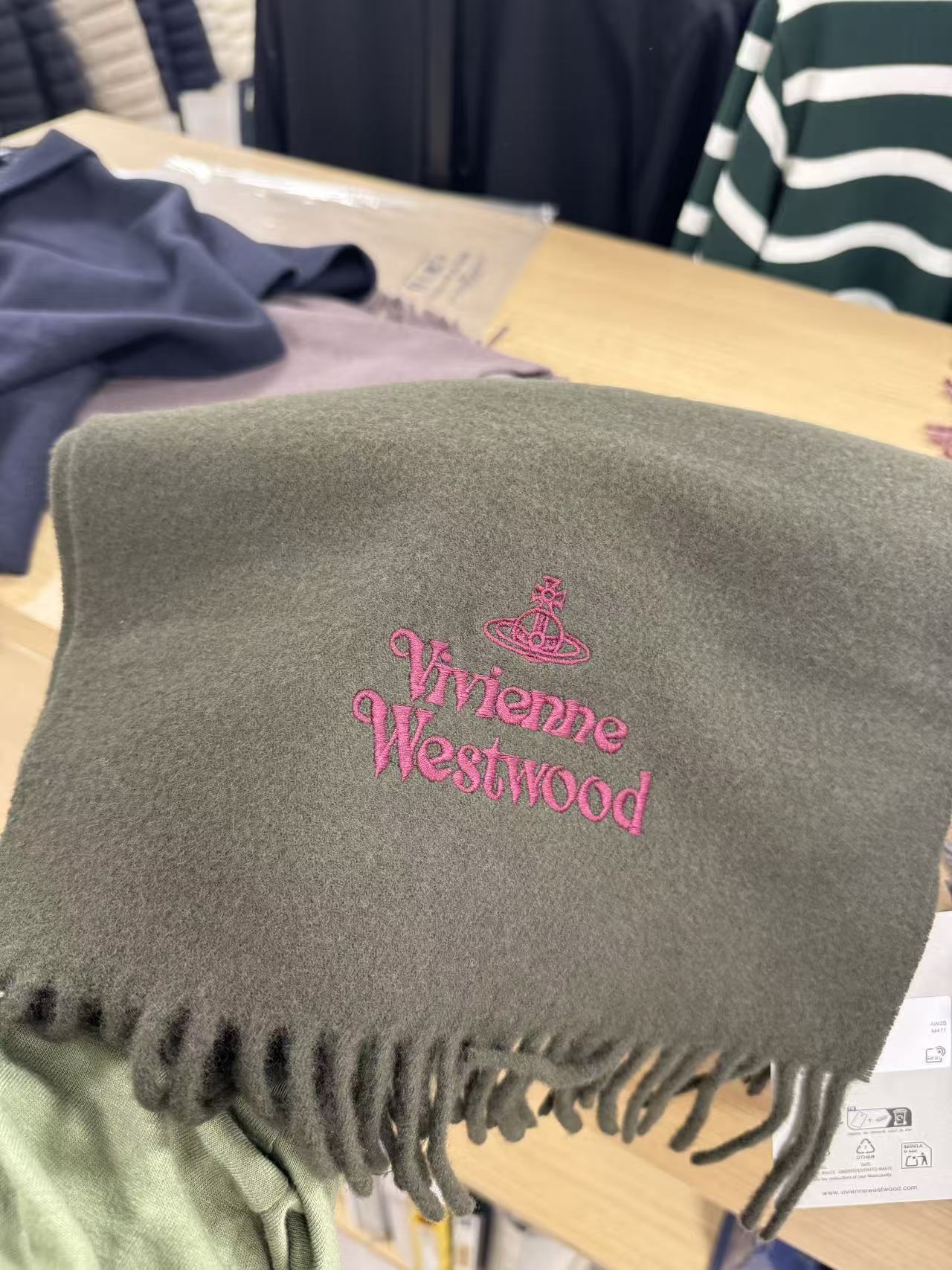 Vivienne Westwood Embroidered Logo Scarf (100% wool) [White, in stock, Japanese version, made in Italy!] 