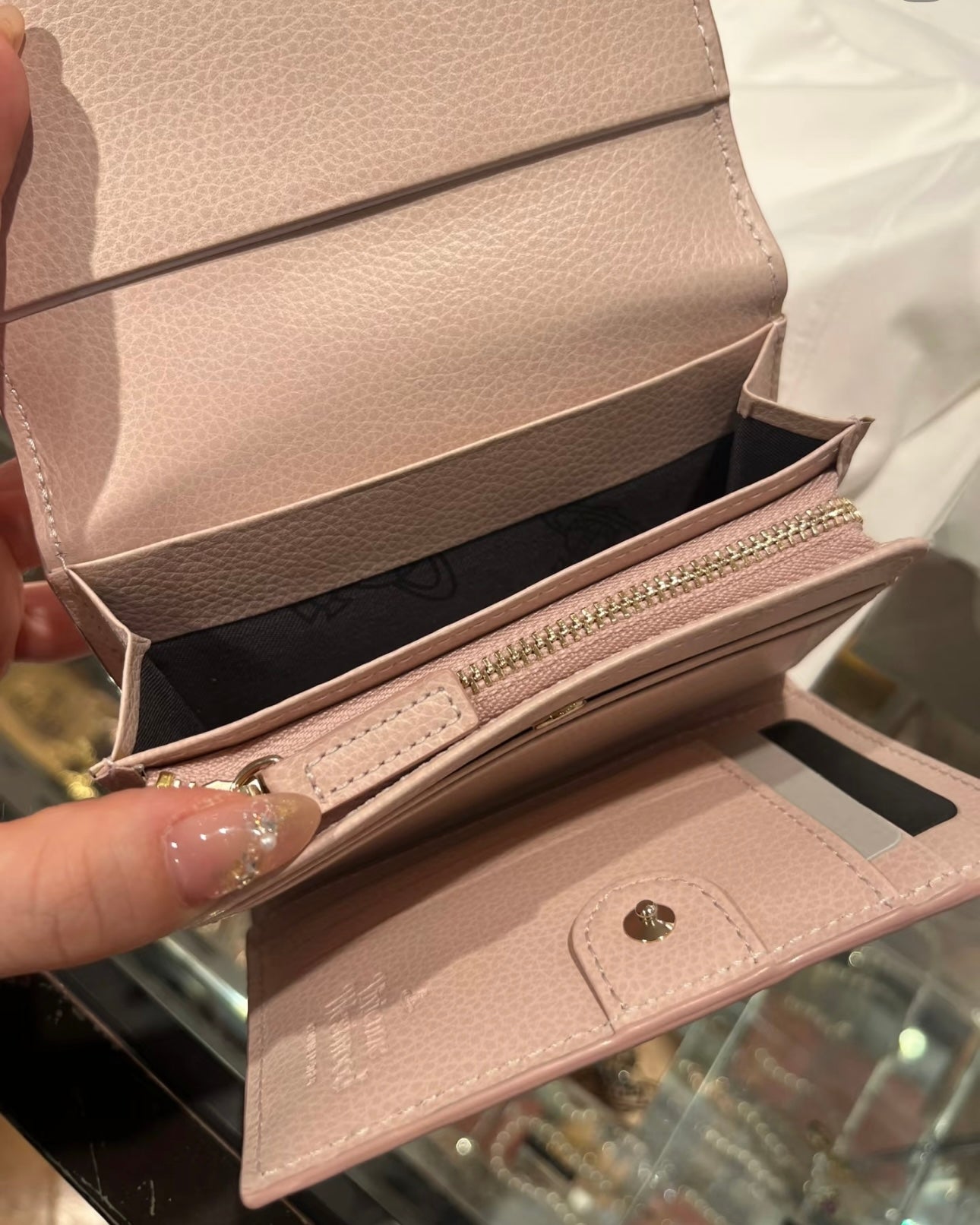 Vivienne Westwood 日本限定 軟身荔枝皮 最新多層大銀包 [內置coins bag+多卡位+雙層紙幣位] [2025最新內格設計!]