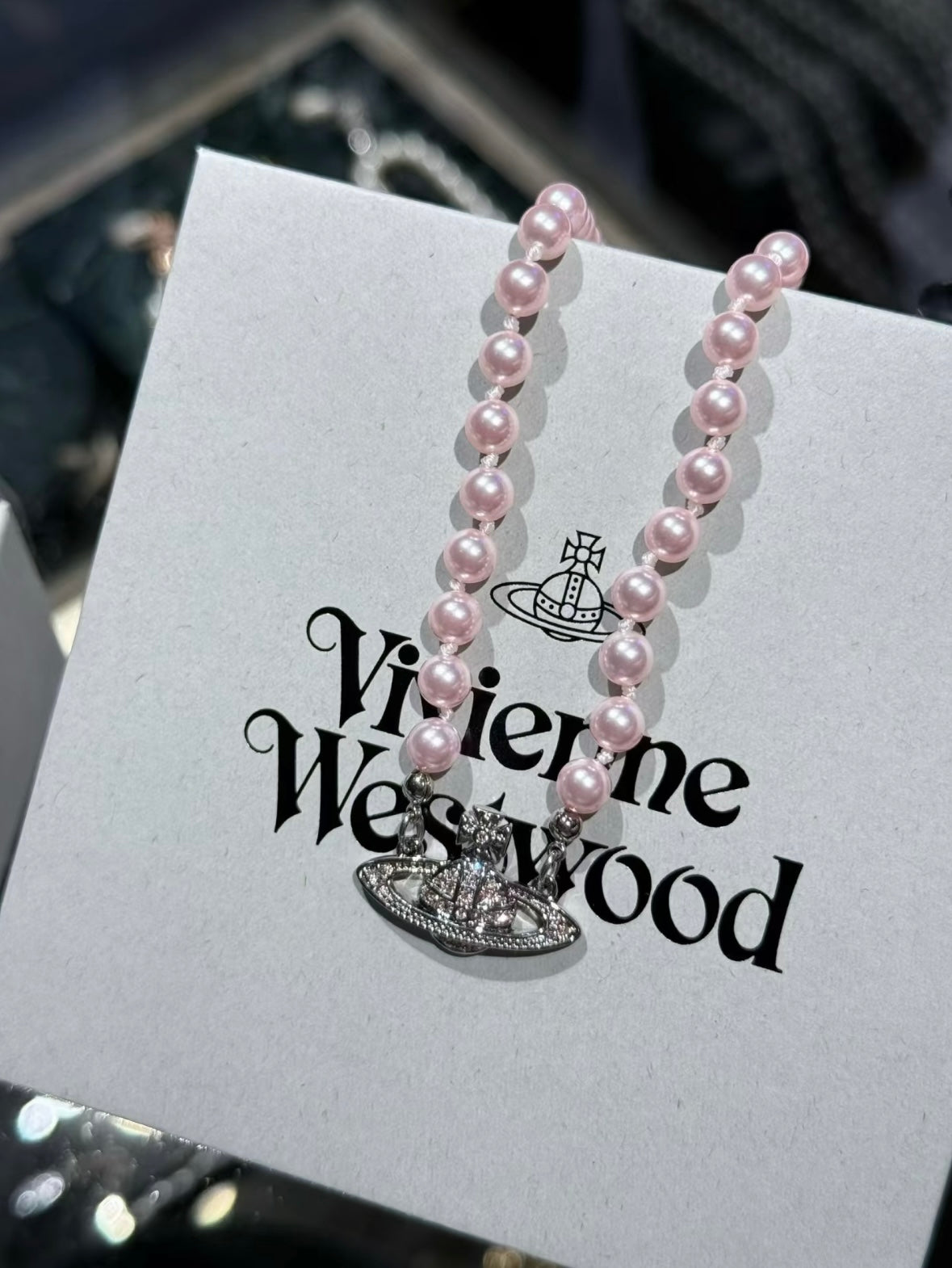 Vivienne Westwood Mini Bas Relief Pearl Choker [Silver restocked