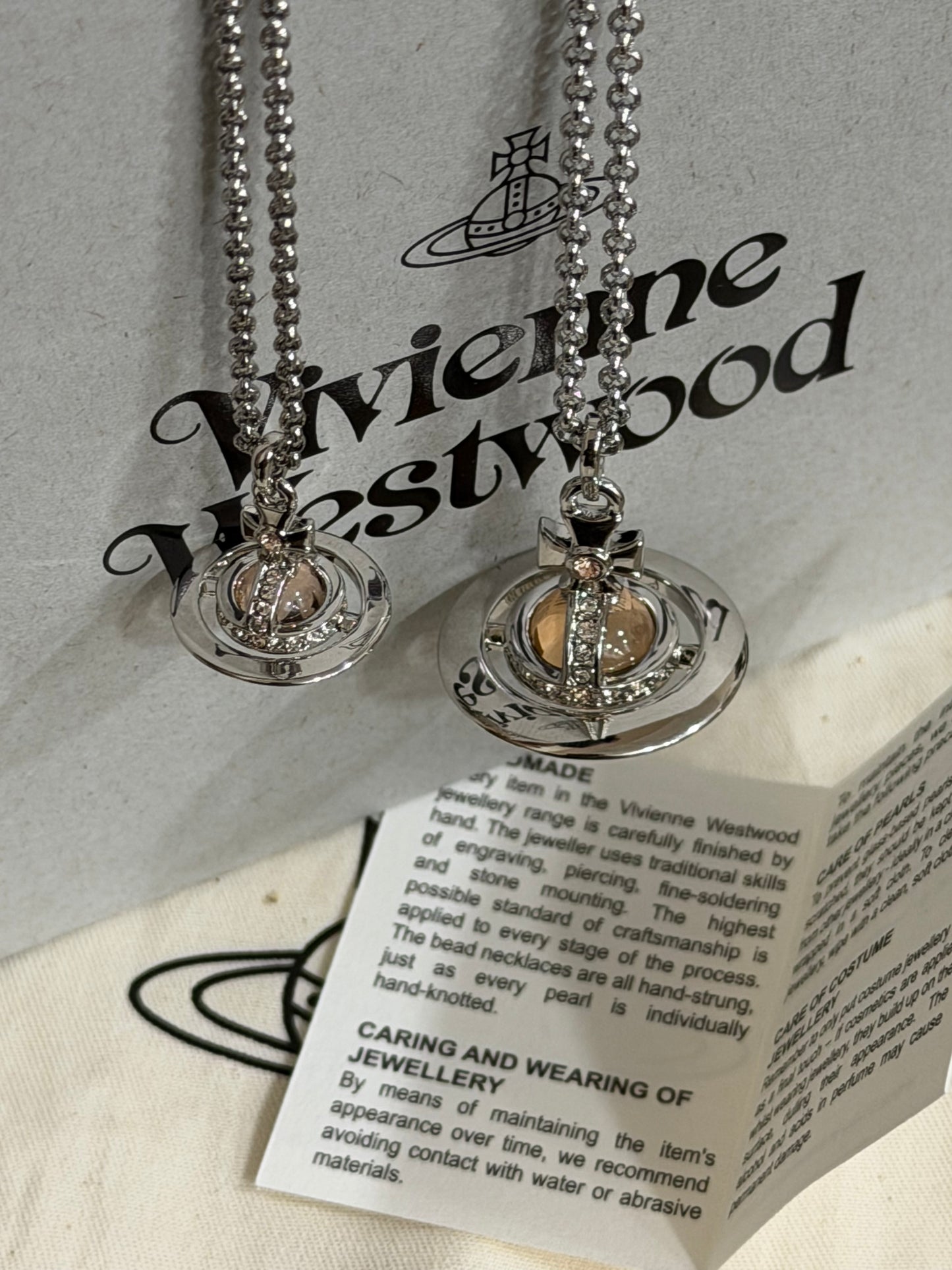 Vivienne Westwood ORB Pendant Crystal Necklace 2026夏天最新限定蜜桃色 頸鏈手鏈耳環同步現貨發售 限時新品優惠中 [經典熱賣!]