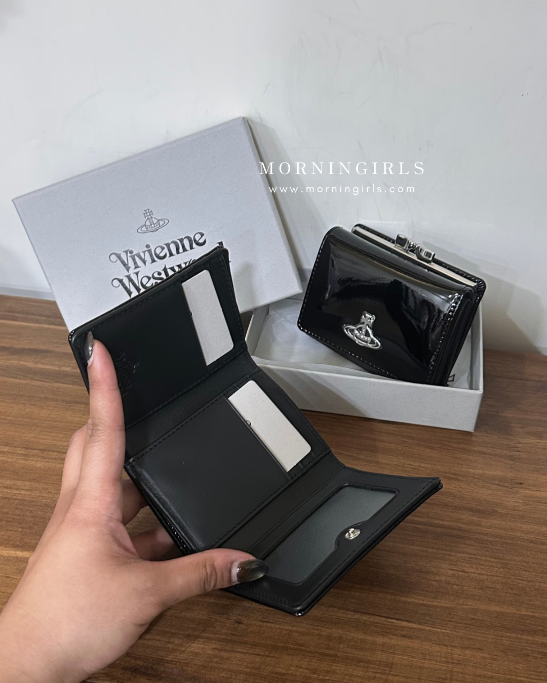 Vivienne Westwood Small Frame Wallet 漆皮黑 [年中折扣中!]