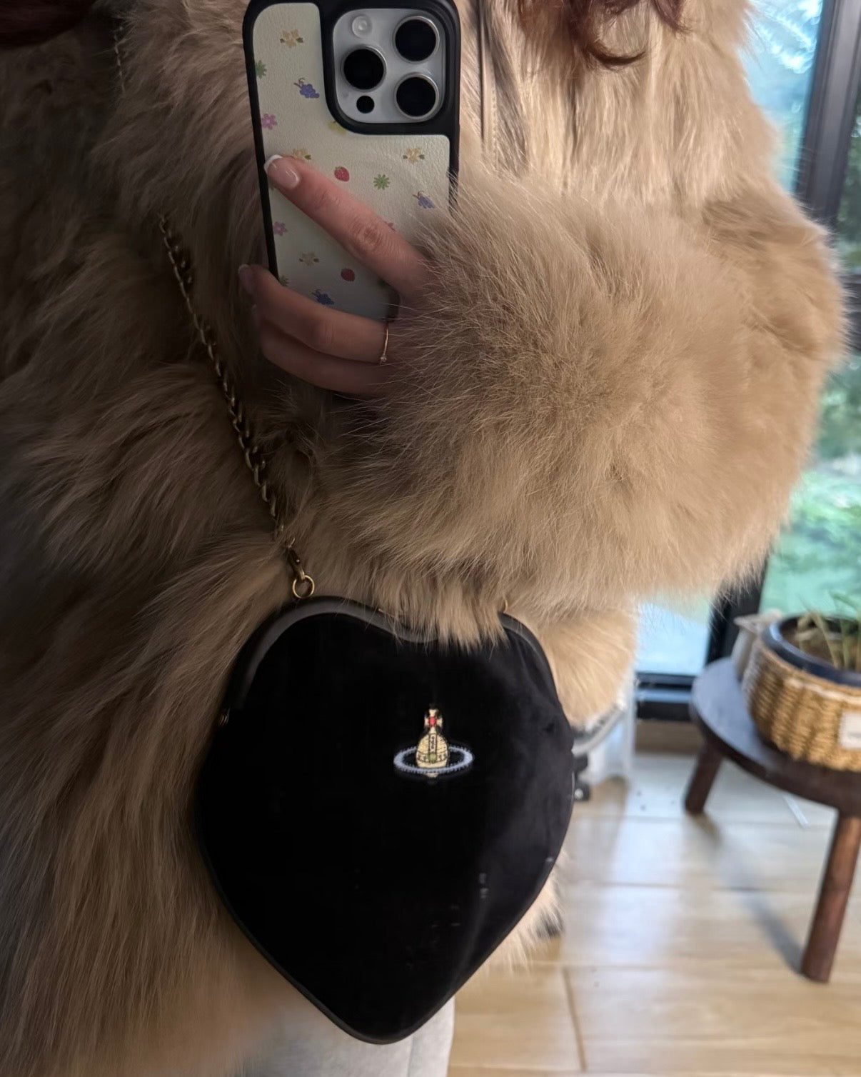 Vivienne Westwood Belle Heart Frame Purse 冬日限定天鵝絨VELET