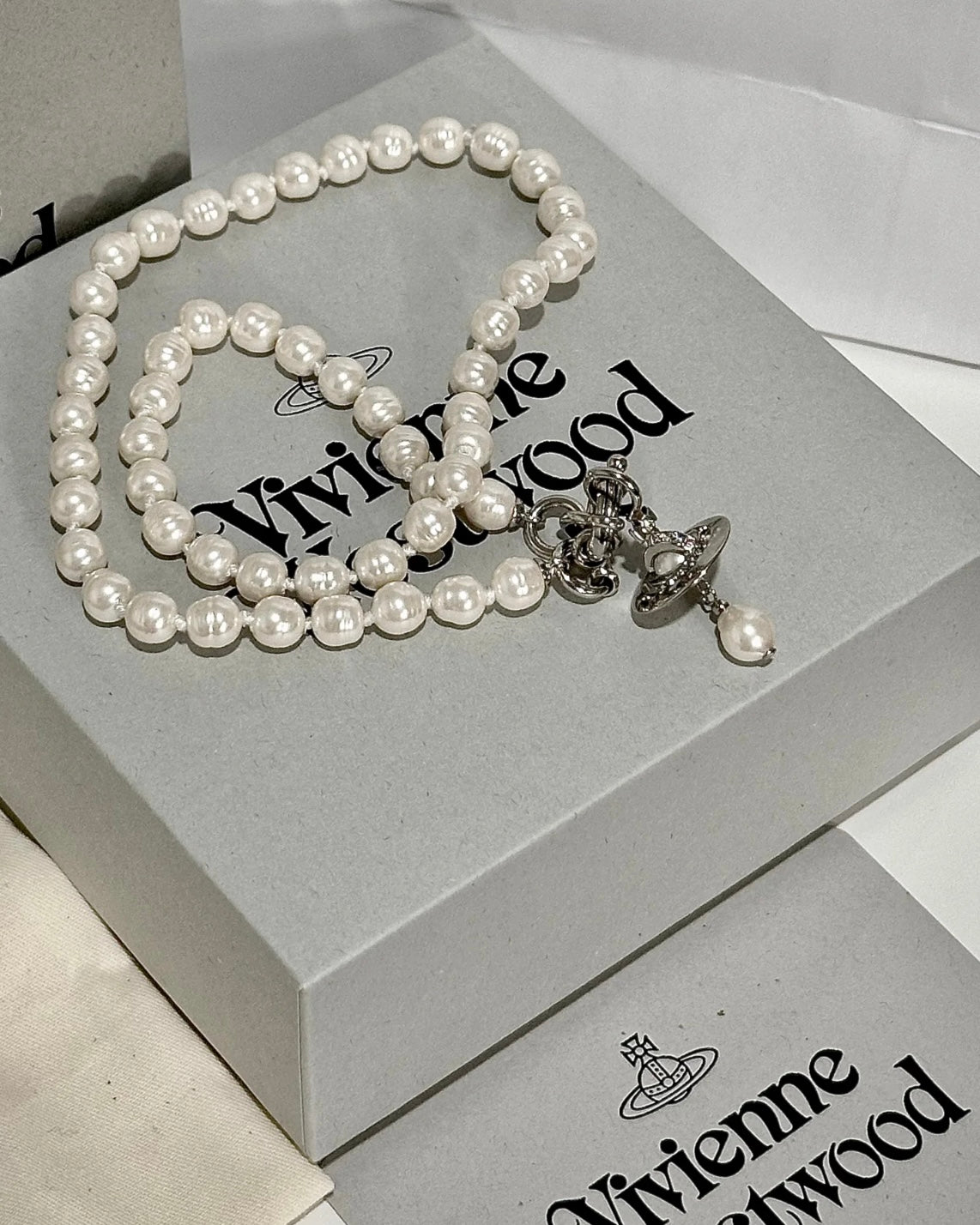 Vivienne Westwood Aleksa Pearl Choker, Baroque Teardrop Pearl [New Arrival! Super Beautiful! Limited-Time Offer, In Stock!]
