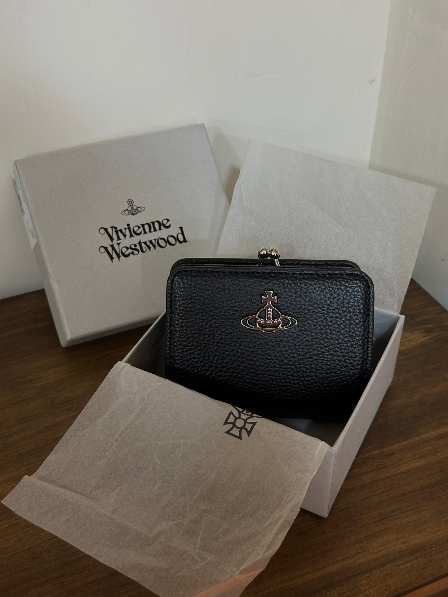 Vivienne Westwood Frame Pocket Wallet 黑銀荔枝皮［超罕有只有一個現貨!］