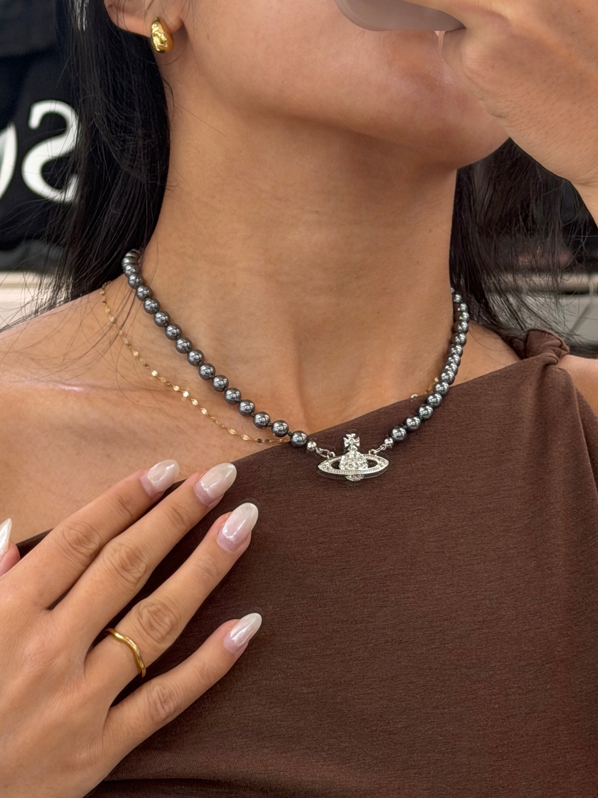 Vivienne Westwood Mini Bas Relief Pearl Choker ［2026最新NANA暗黑灰!]