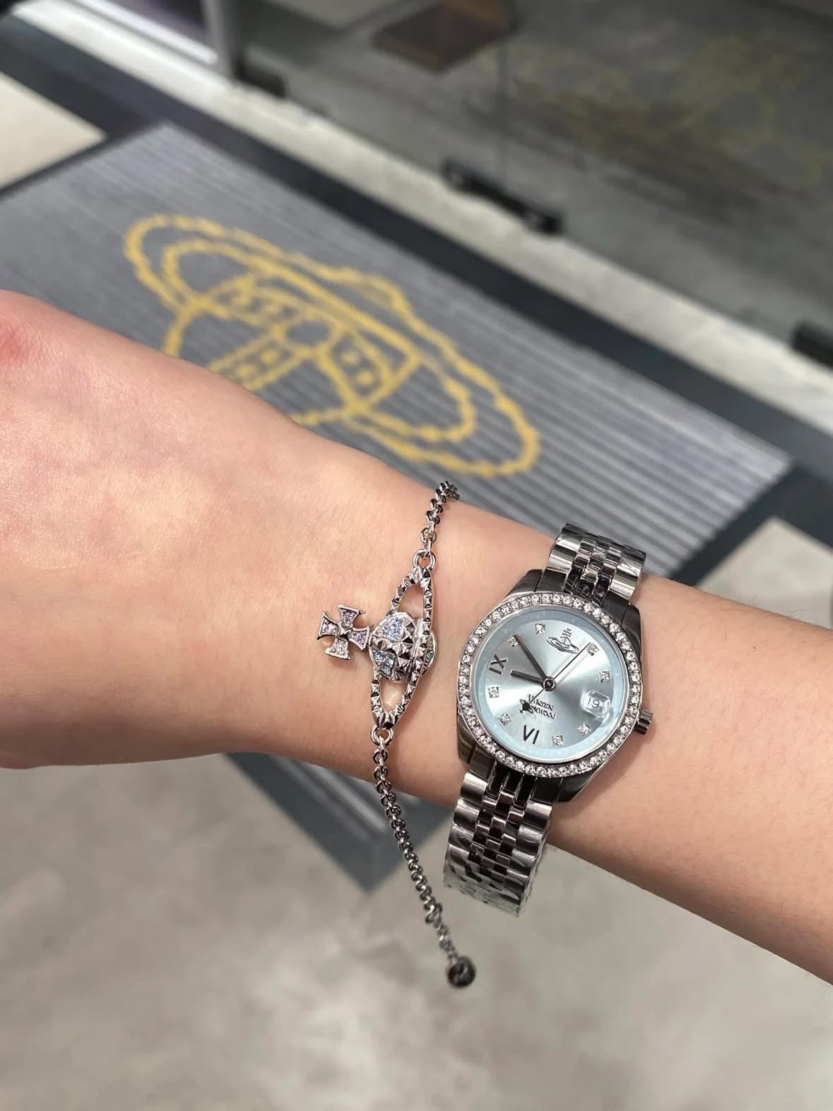 Vivienne Westwood Camberwell Watch 29mm閃鑽系列［專櫃限定款隨時停產］