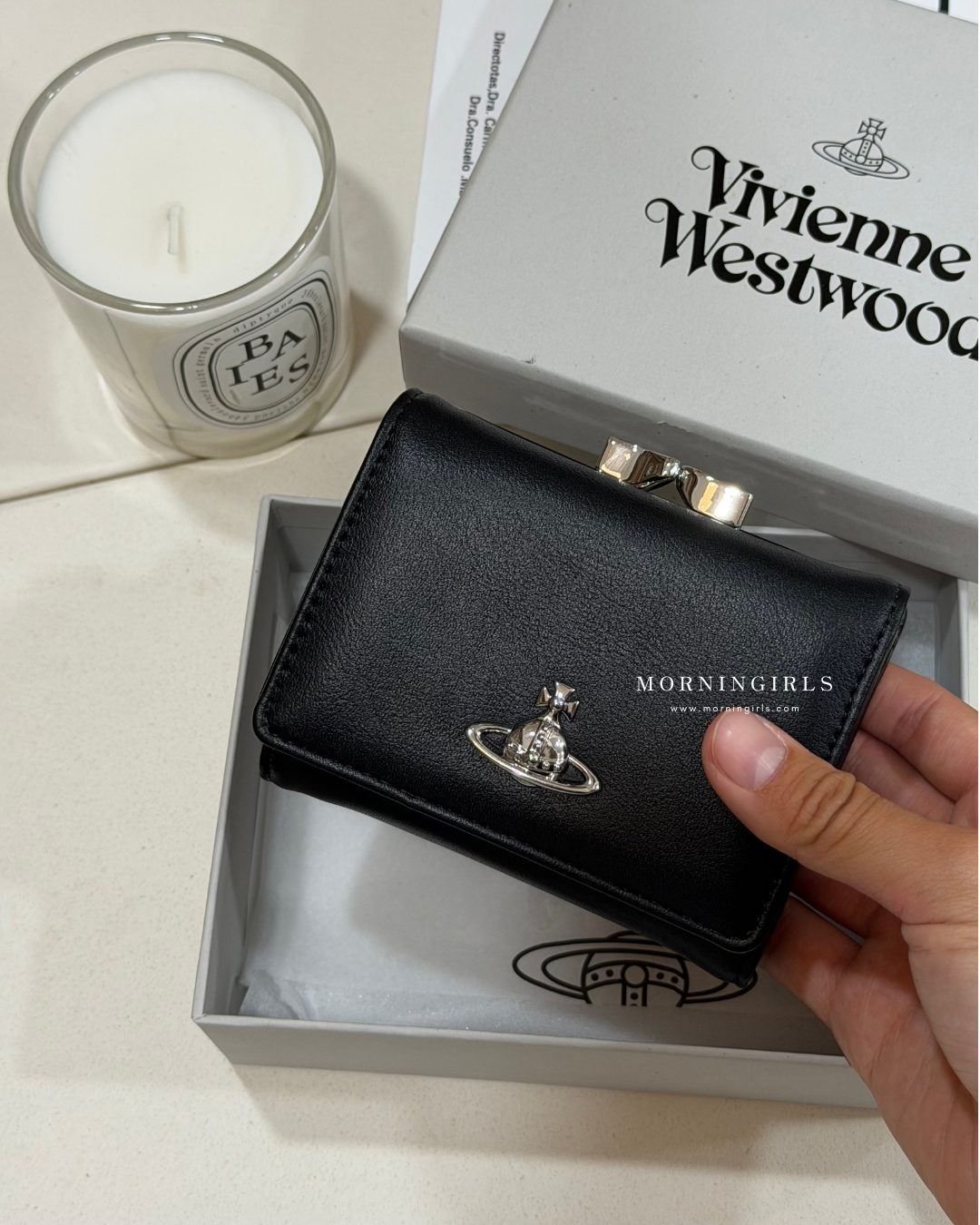 Vivienne Westwood Small Frame Wallet 最新黑銀小牛皮 質感超好 [三層連相位!]