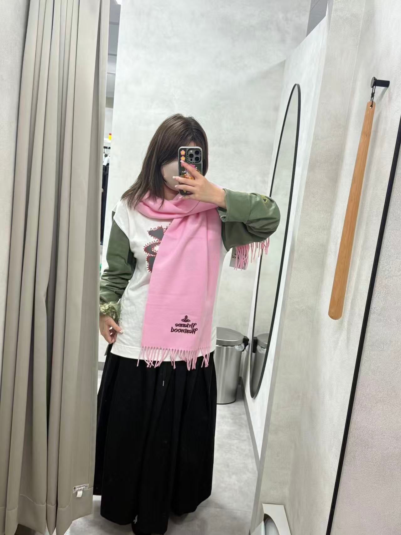 Vivienne Westwood Embroidered Logo Scarf (100% wool) [White, in stock, Japanese version, made in Italy!] 