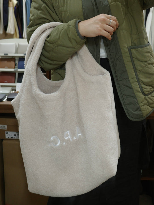 A.P.C. Ninon Tote Bag FLUFFY FUR［FW24最新秋冬毛毛袋! 5天限時新品優惠進行中!］