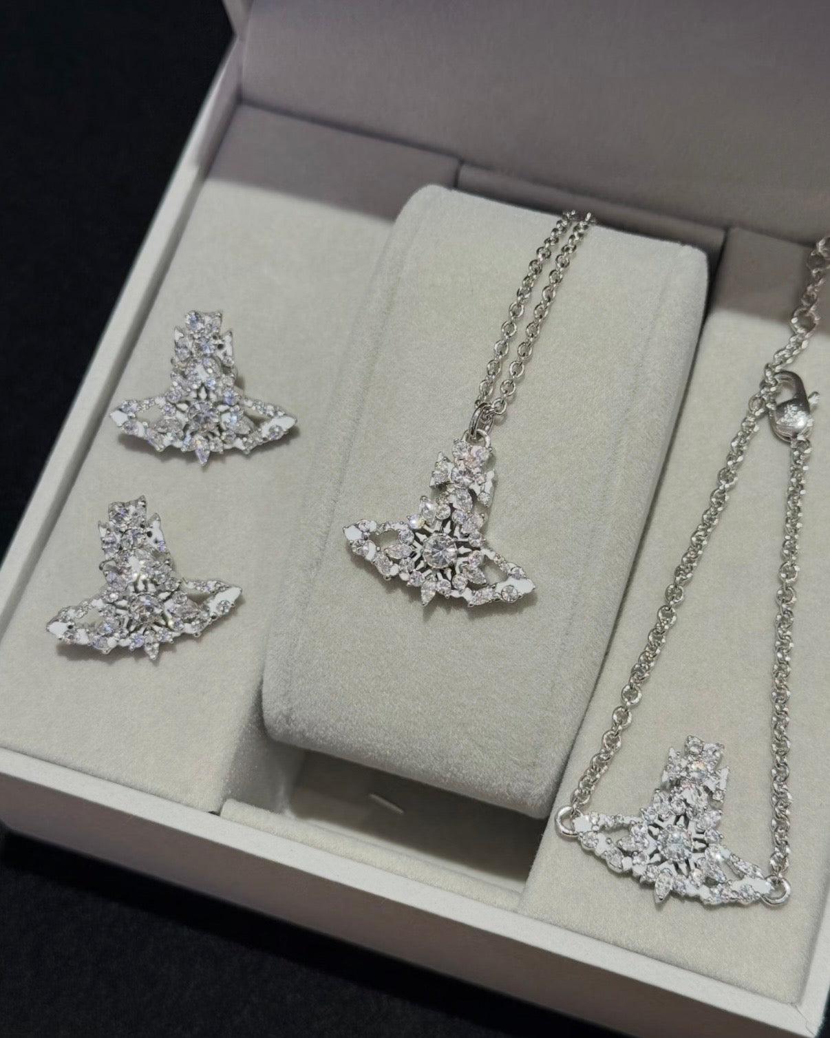 Vivienne Westwood Mariette Necklace 最新雪花系列 冬日感滿滿 手鏈頸鏈耳環全套現貨