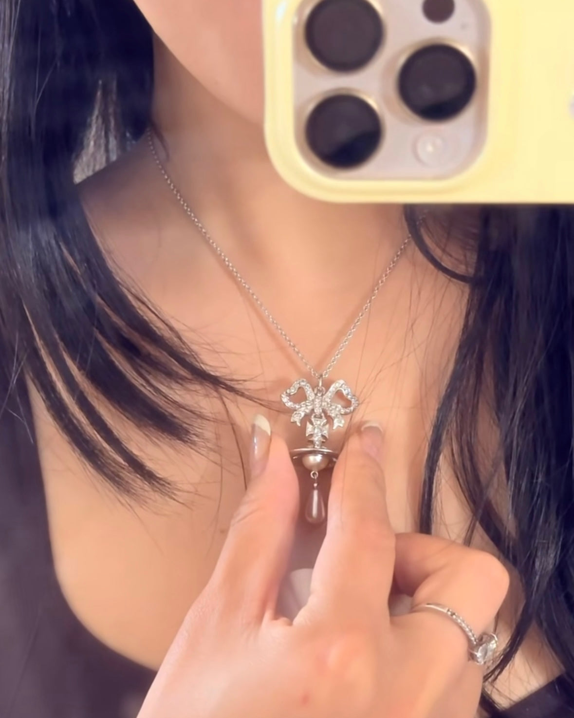 Vivienne Westwood Aleksa Octavie Necklace 巴洛克水滴珍珠蝴蝶結 [最新上架 仙氣滿分]