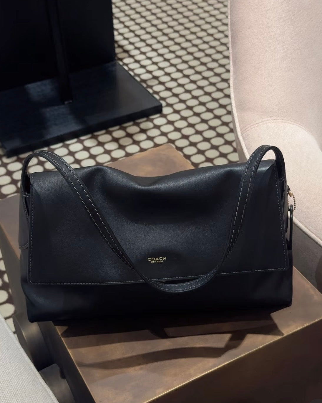 Coach Chelsea 36 郵差袋［大尺寸！！2026年1月最新］