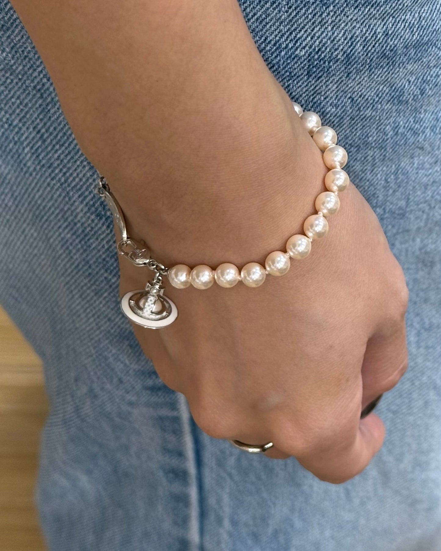 Vivienne Westwood Orb Pearl Bracelet [最新上架!]