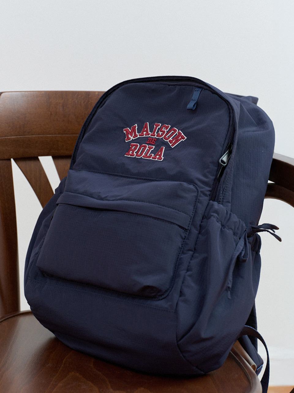 韓國選物🇰🇷Rolarola Maison De Rola Campus Logo Backpack 學院風復古Logo背包［張員瑛PICK! 基本防潑水大容量極輕便! 返學首選］
