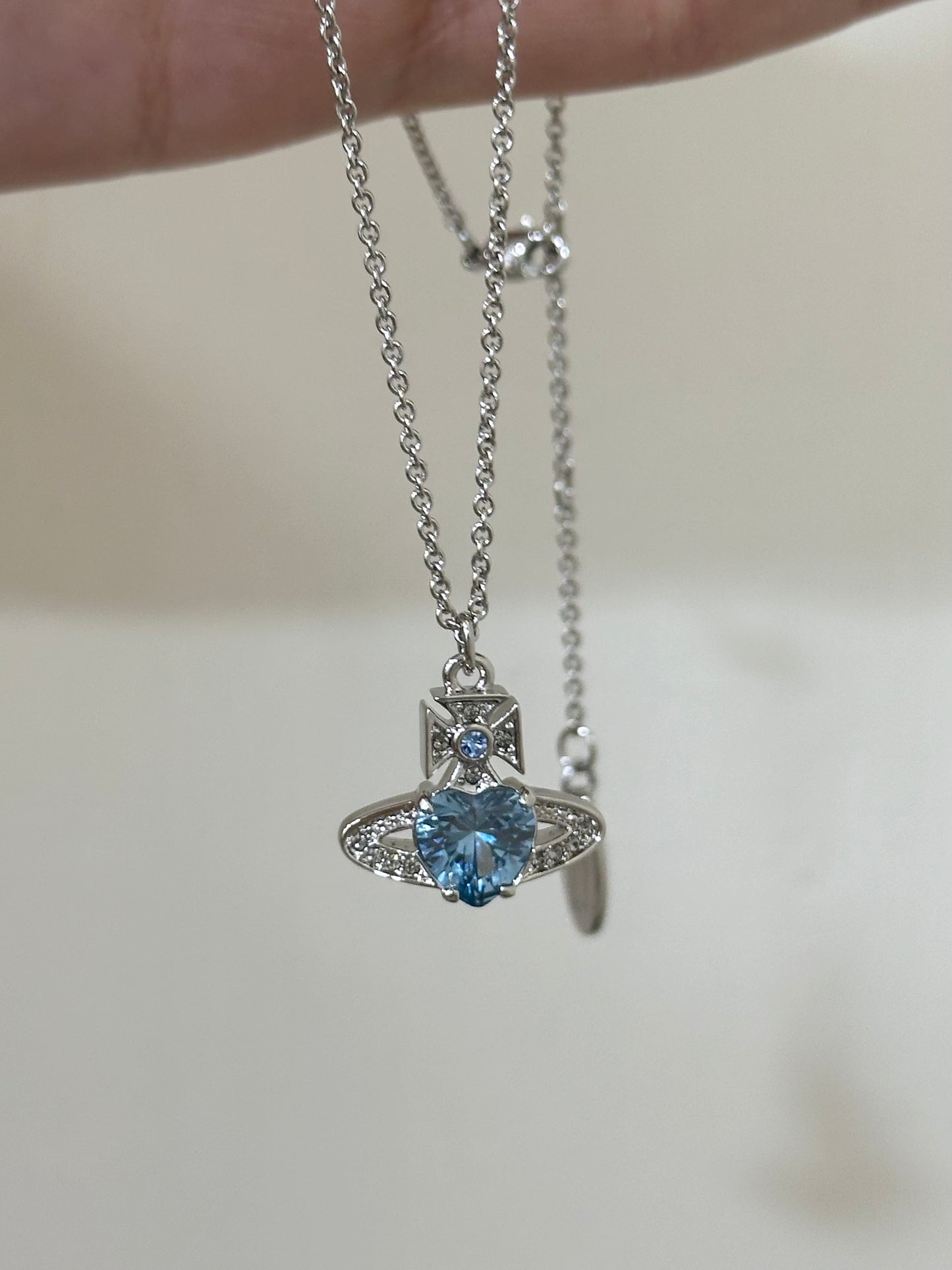 Vivienne Westwood Ariella 閃鑽愛心最新天空藍［貨量超小建議提早預訂］