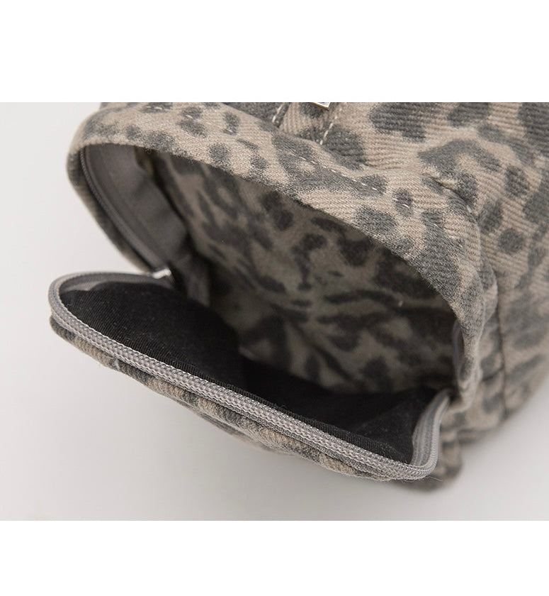 韓國選物🇰🇷Rolarola Maison De Rola Stud Leopard Duffle Bag 窩釘豹紋圓筒袋［張員瑛PICK! 復古搖滾風格 個性感滿滿!］
