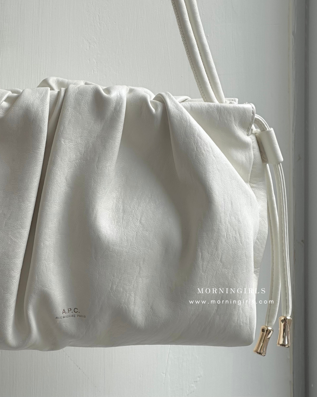 A.P.C. Ninon Shoulder Mini Bag [最新SS24全白皺皺紋! 已停產最後一個現貨!]