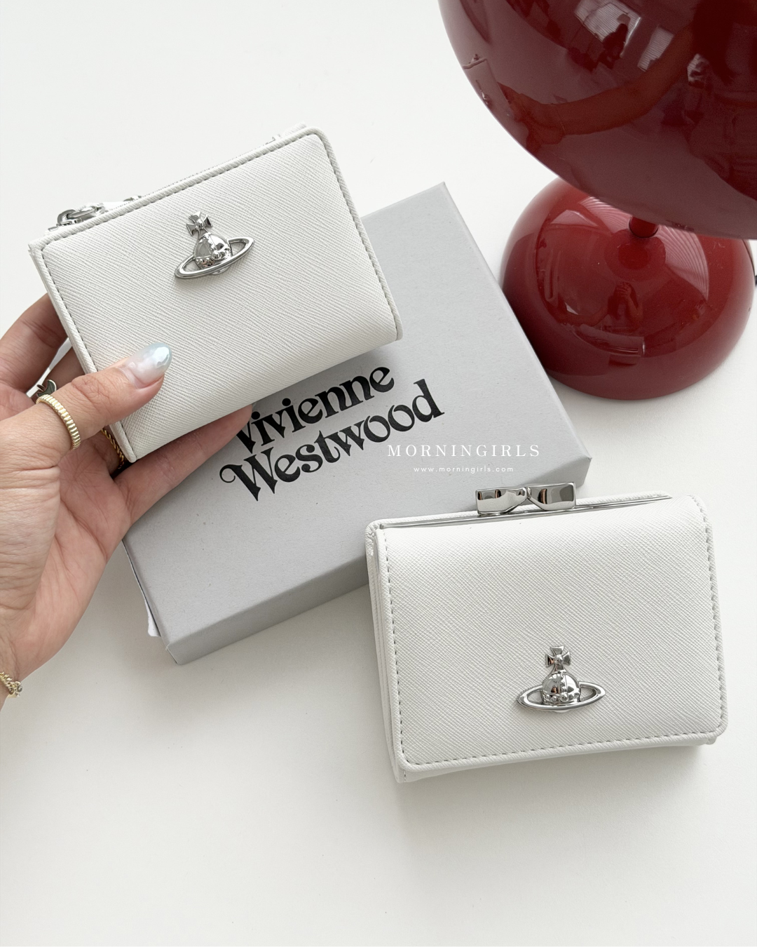 Vivienne Westwood 2026最新限定白色十字紋系列