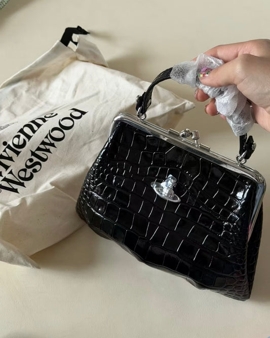 Vivienne Westwood Granny Frame Purse 經典餃子袋 超罕有鱷魚皮 [英國年中優惠🇬🇧新版立體logo不用$2000買到]