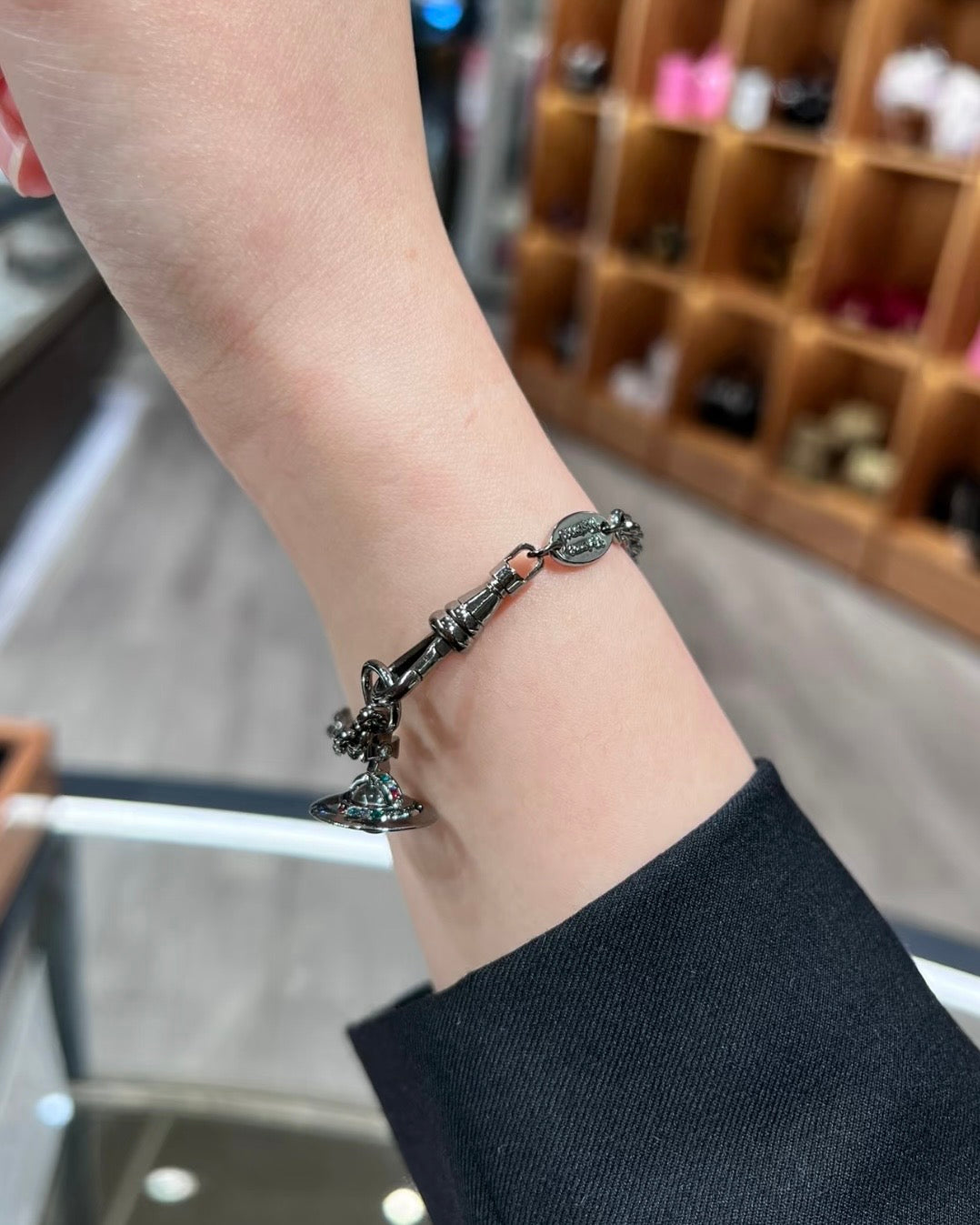 Vivienne Westwood Orb Pendant Crystal Bracelet 星球手鏈