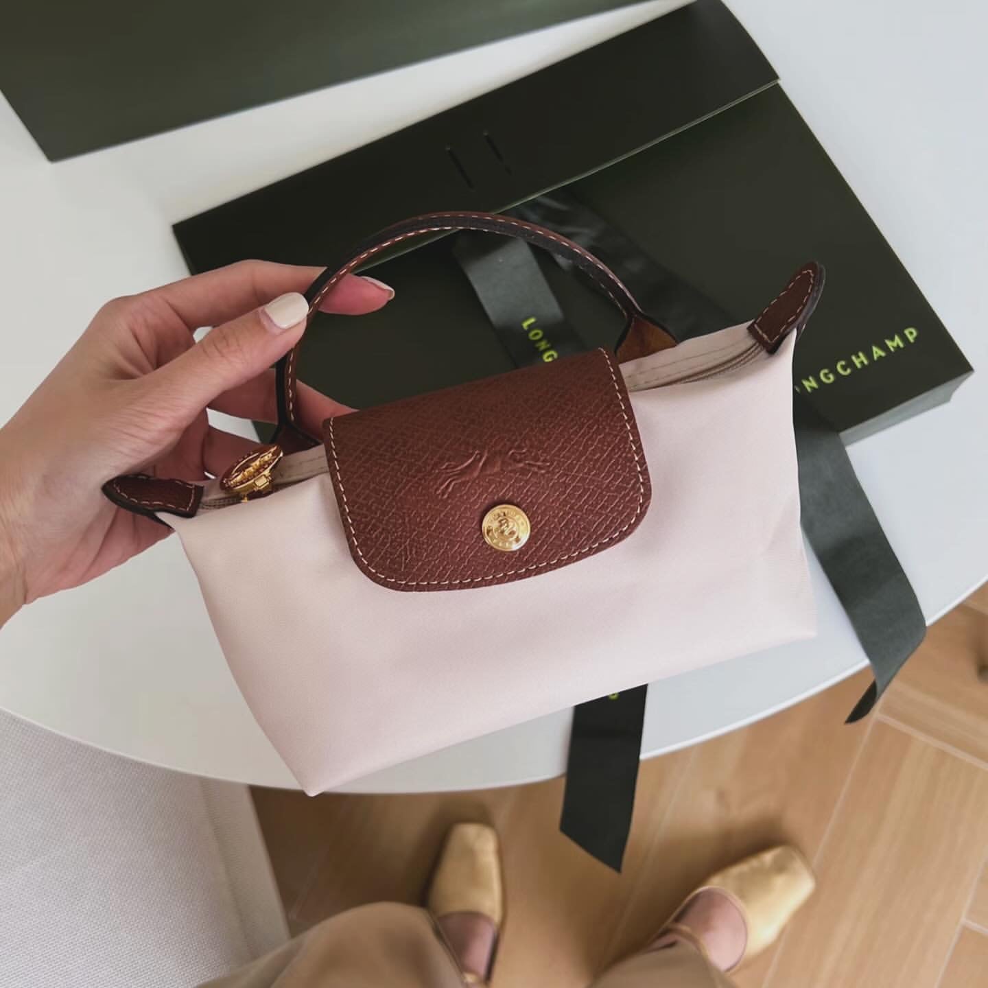 LONGCHAMP Le Pliage Pouch With Handle ［石墨灰超限量補貨!配肩帶+$60］