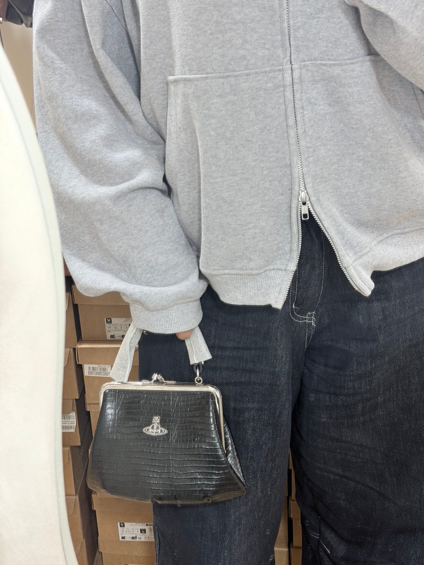Vivienne Westwood Granny Frame Purse 餃子袋 最新啞面鱷魚皮 限量現貨優惠中［白色超罕有!］