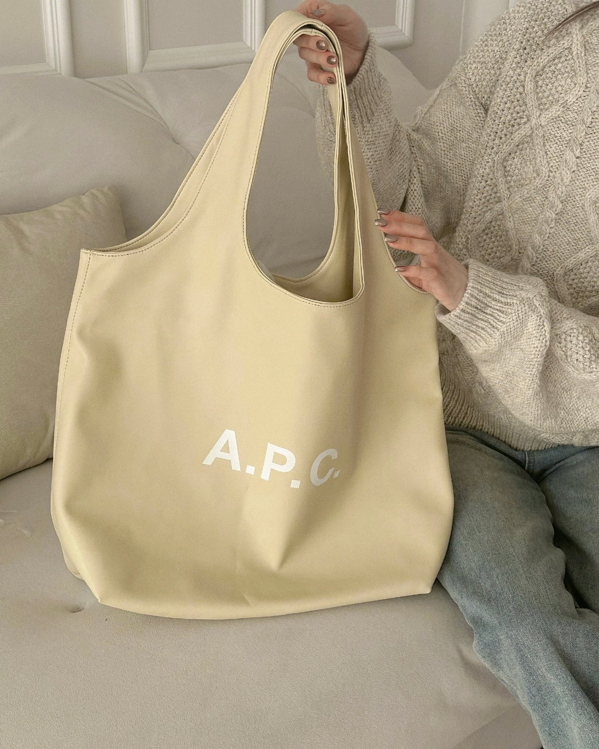 A.P.C. Ninon Tote Bag [REGULAR] [限定奶灰少量補貨 本店銷量冠軍♡]