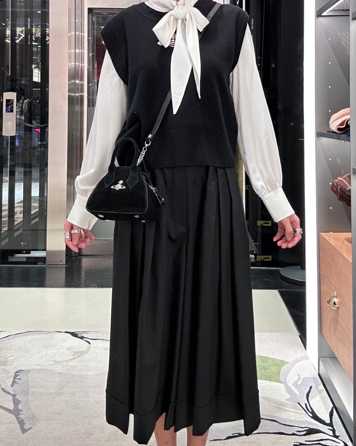 Vivienne Westwood Mini Yasmine Bag 最新限定復古猄皮系列 [38女神節優惠中]