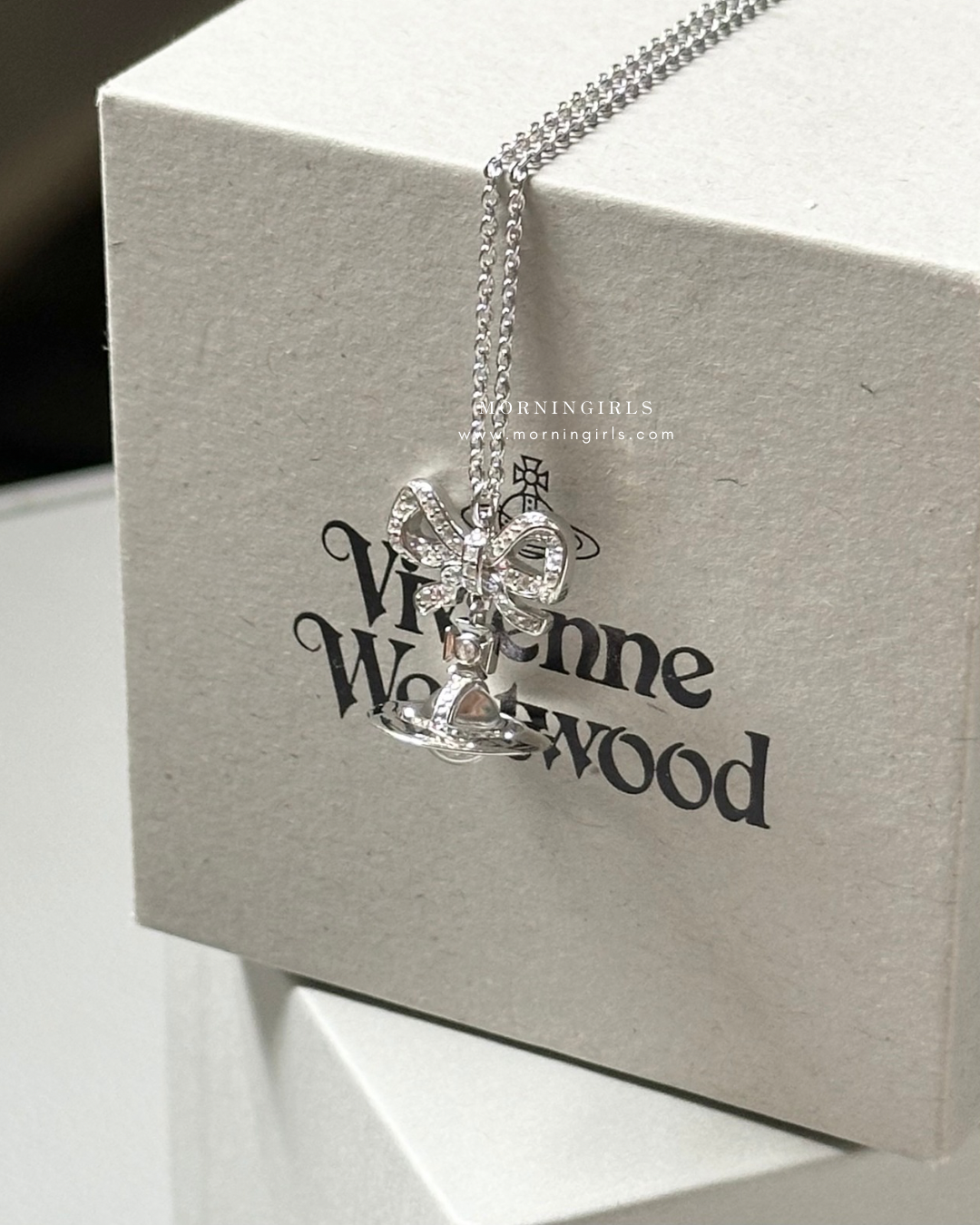 Vivienne Westwood Octavie Pendant Necklace 蝴蝶結星球 [100%純銀 IVE直井怜同款]