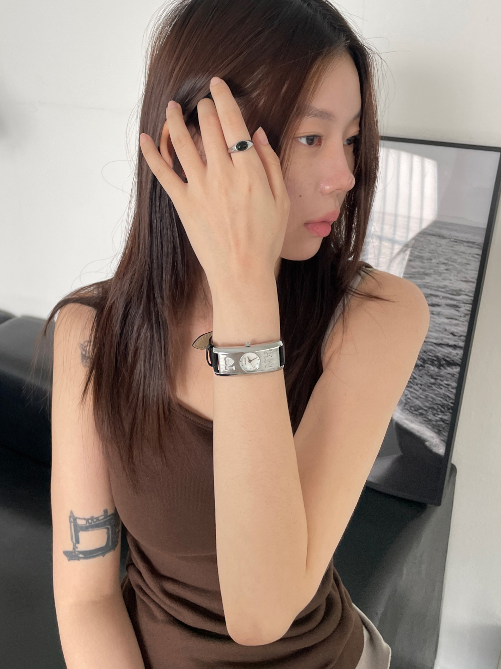 韓國選物🇰🇷 Grumpy Stuff Midnight Oval Stone Ring