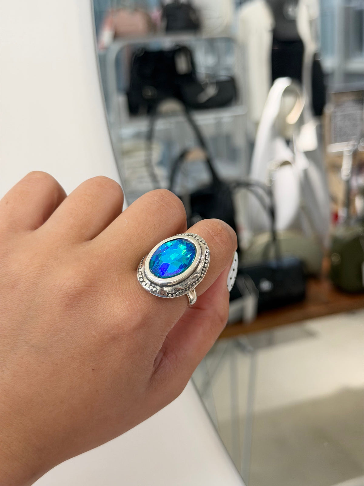 Otro Accesorio 西班牙手工飾物 - Oval Mirror Ring [最新上架反射菱形石 閃閃超靚!]