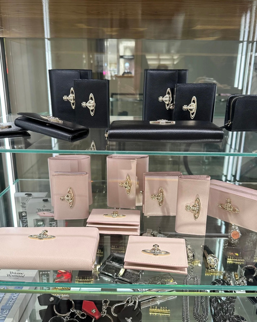 Vivienne Westwood Hard Lychee Leather Square Small Purse [Japan