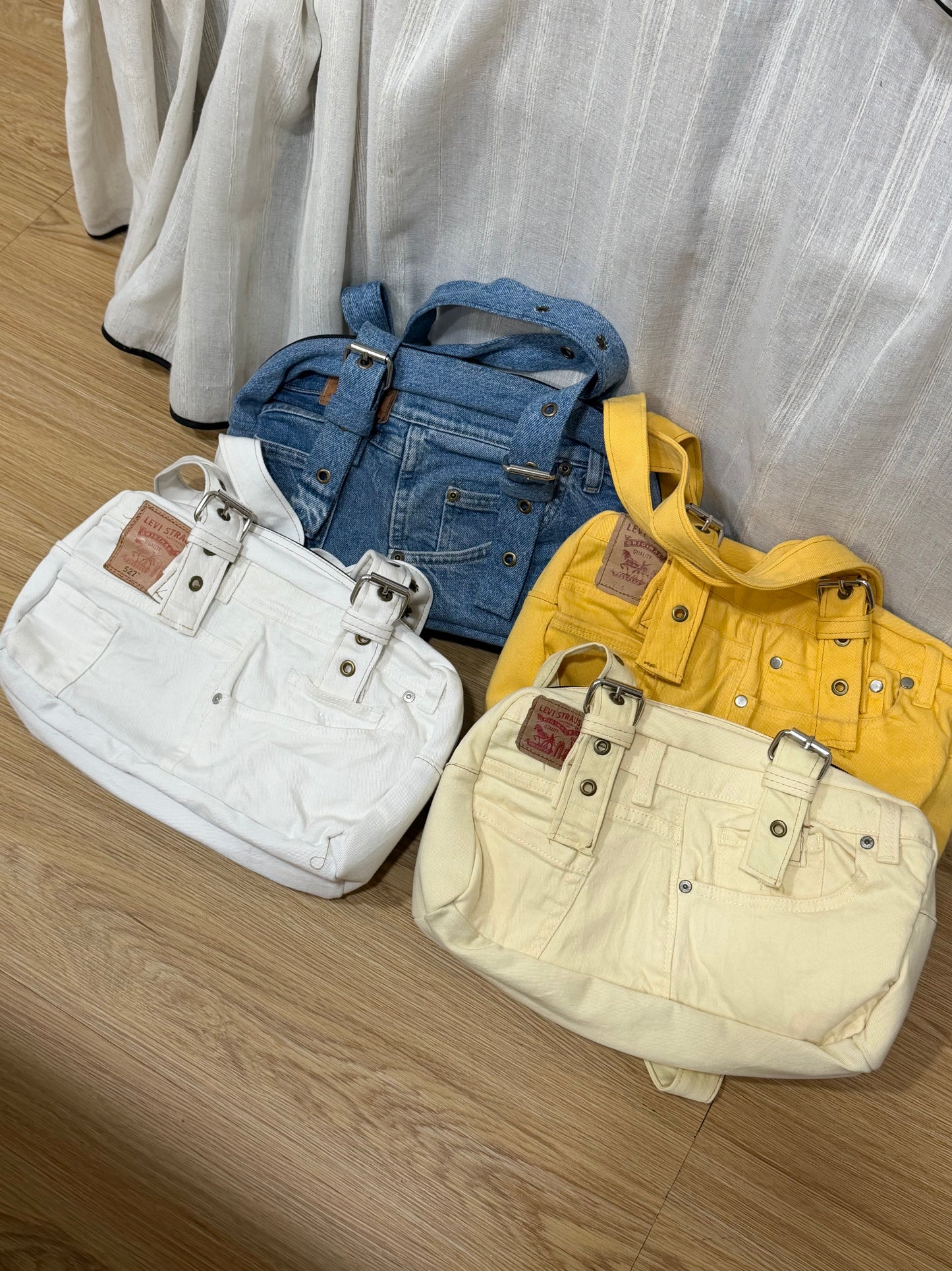 Thailand Remade Vintage Shoulder Bag [Only 1 of each style available! Free shipping to Hong Kong for orders of 2 or more!]