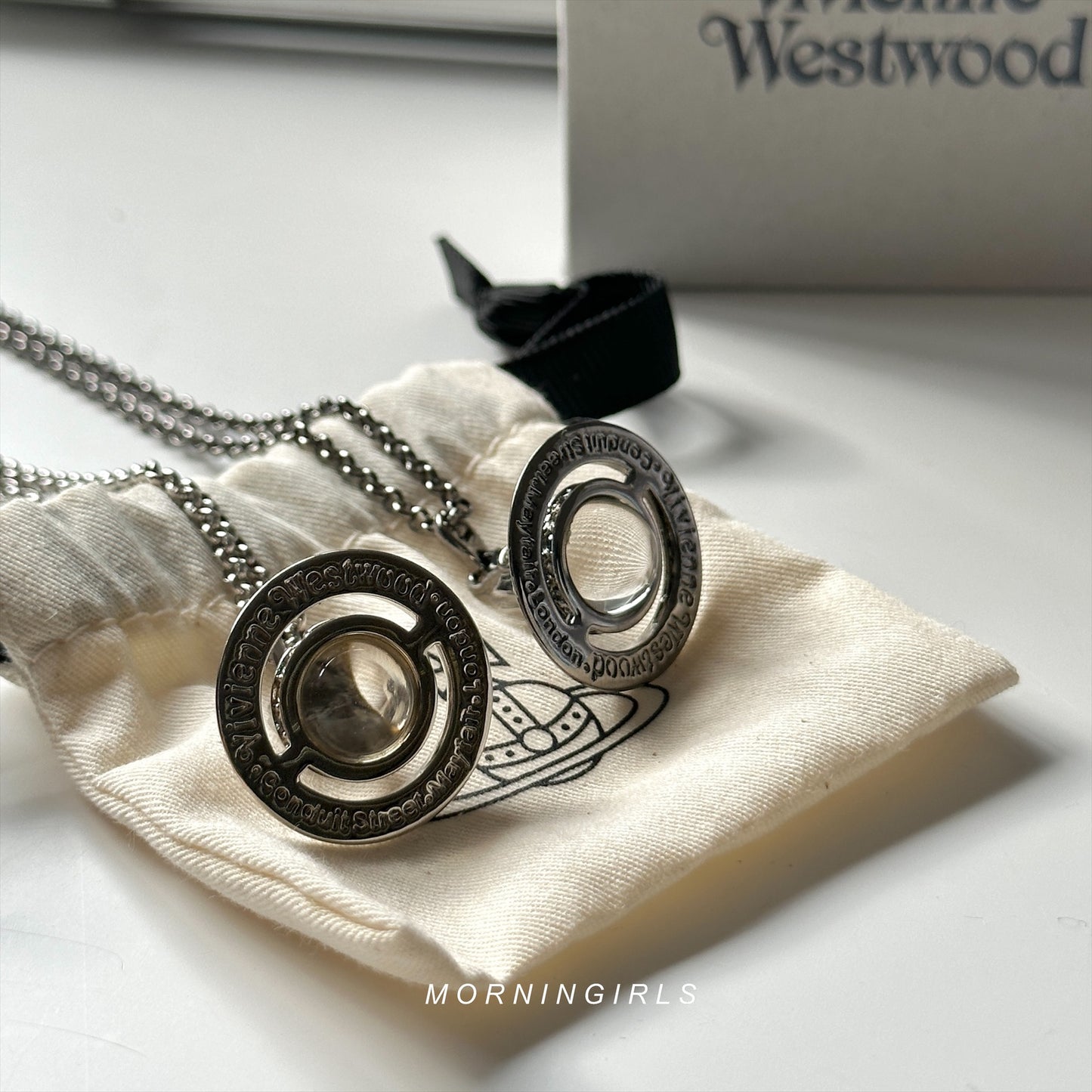 Vivienne Westwood ORB Pendant Crystal Necklace