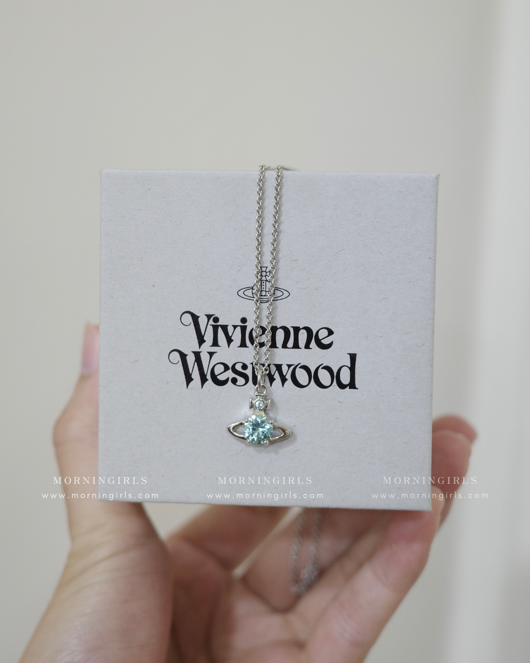 Vivienne Westwood Reina Necklace 低調精緻小鑽 2025最新限定冰川藍 耳環手鏈頸鏈全套上架 [絕美溫柔 超限量現貨發售中!]