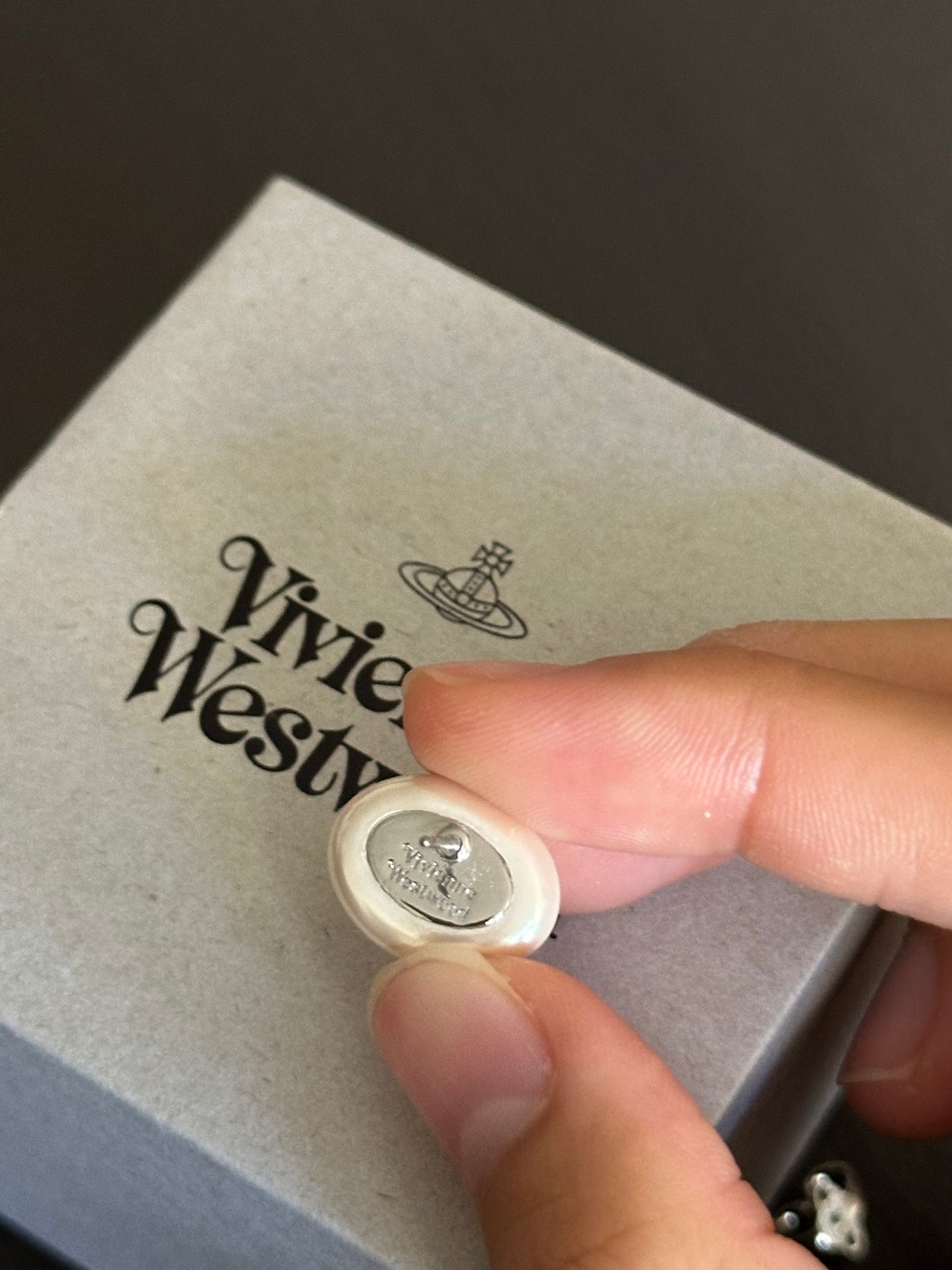 Vivienne Westwood Lavinia Pearl Earrings [New Arrival, Limited Stock Available at a Discount]